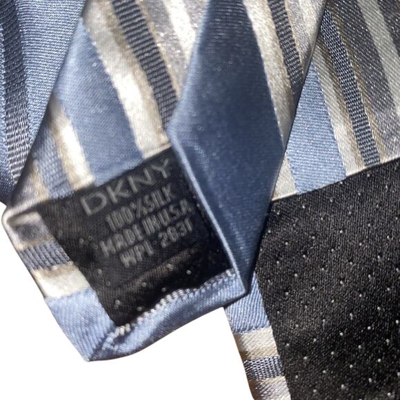 DKNY - Blue/White Striped Silk Men's Neck Tie - Picture 3 of 8